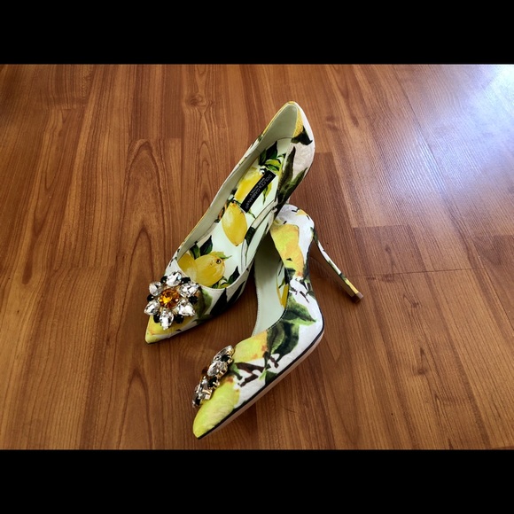 Dolce & Gabbana Shoes - Dolce & gabbana lemon print rhinestone heels